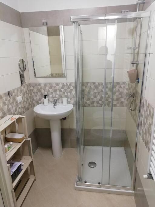 Casa Sambuco Apartment วอลลา ภายนอก รูปภาพ